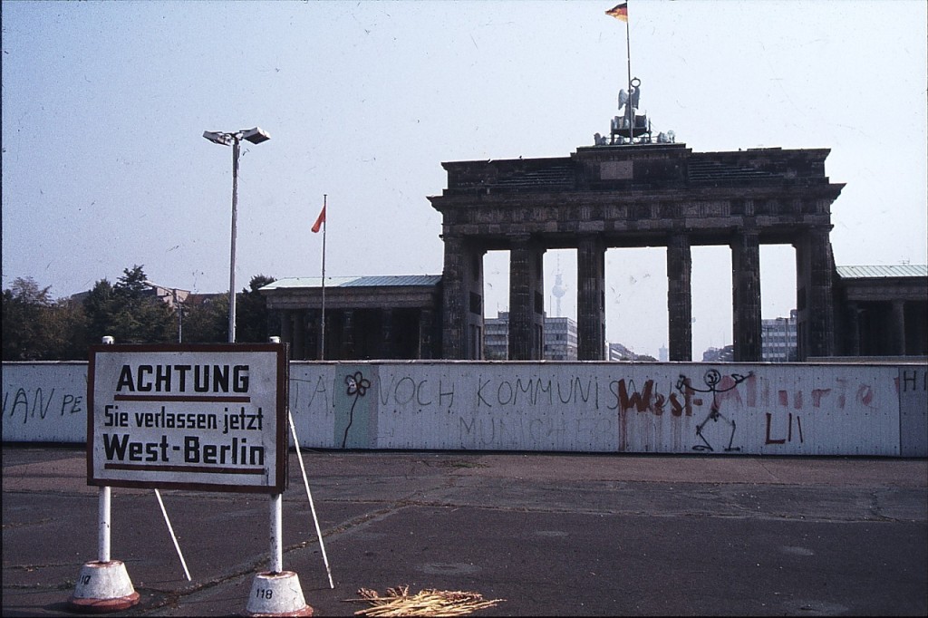 Бранденбургската врата гледана от запад - 1989 год